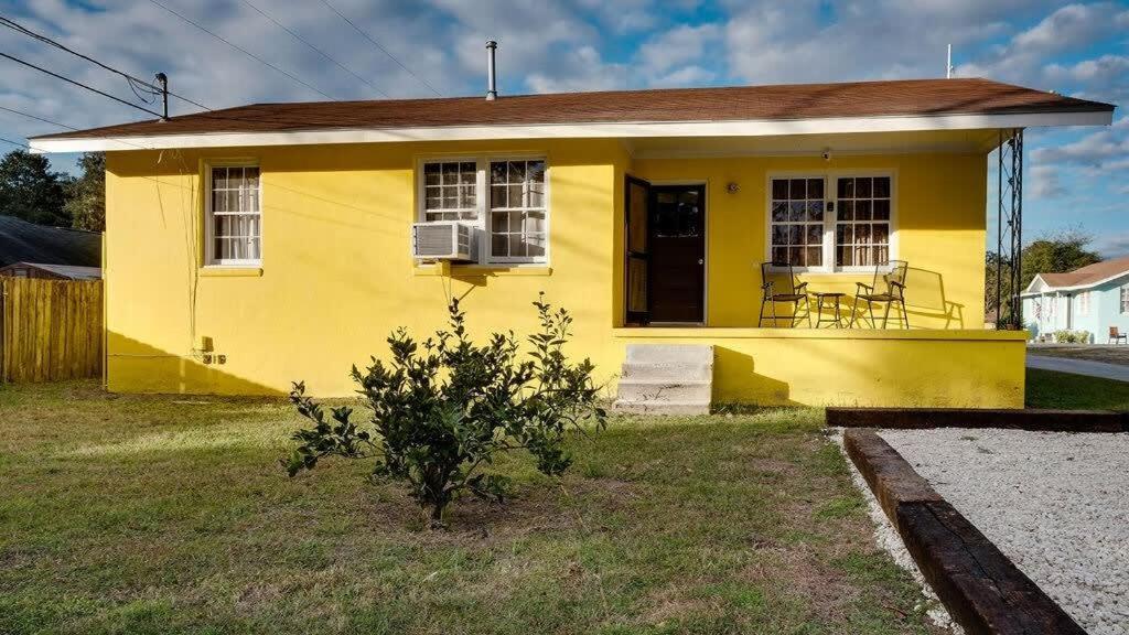 Retro Rainbow At Herb River-Citron And Sassy #6 Savannah Exterior photo